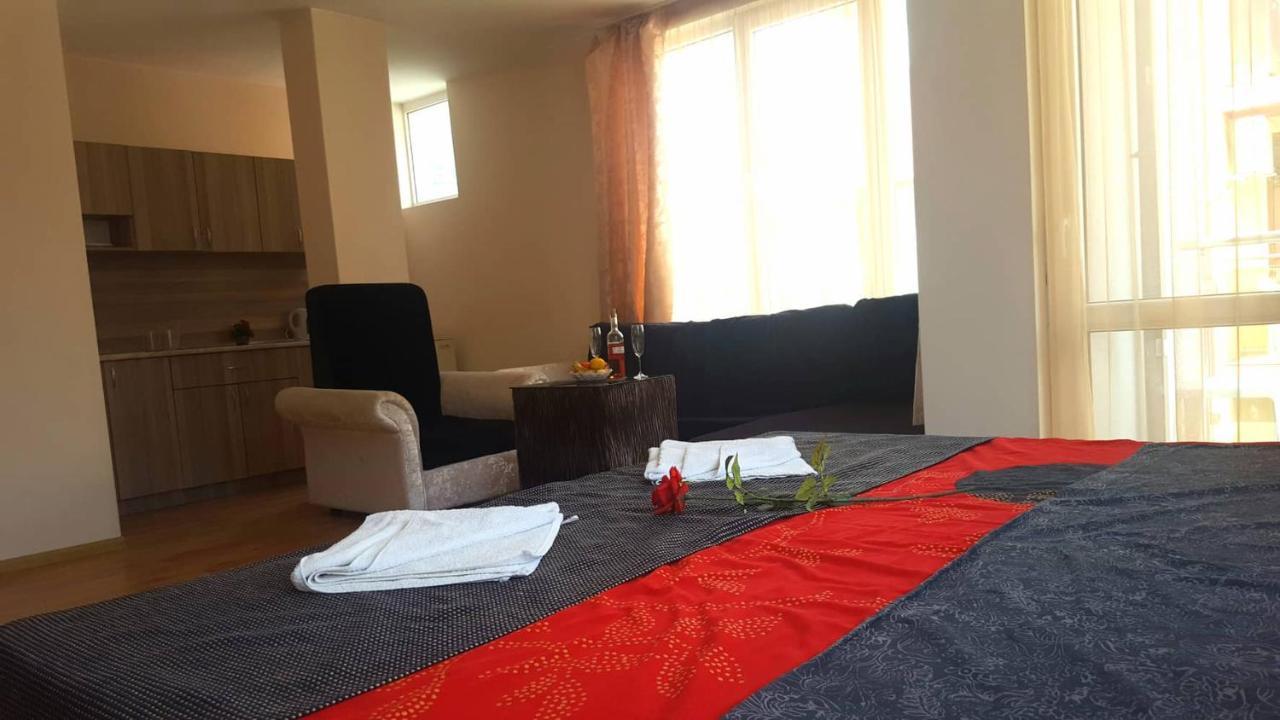 Family Hotel Solar Central Slântsjev Brjag Eksteriør bilde