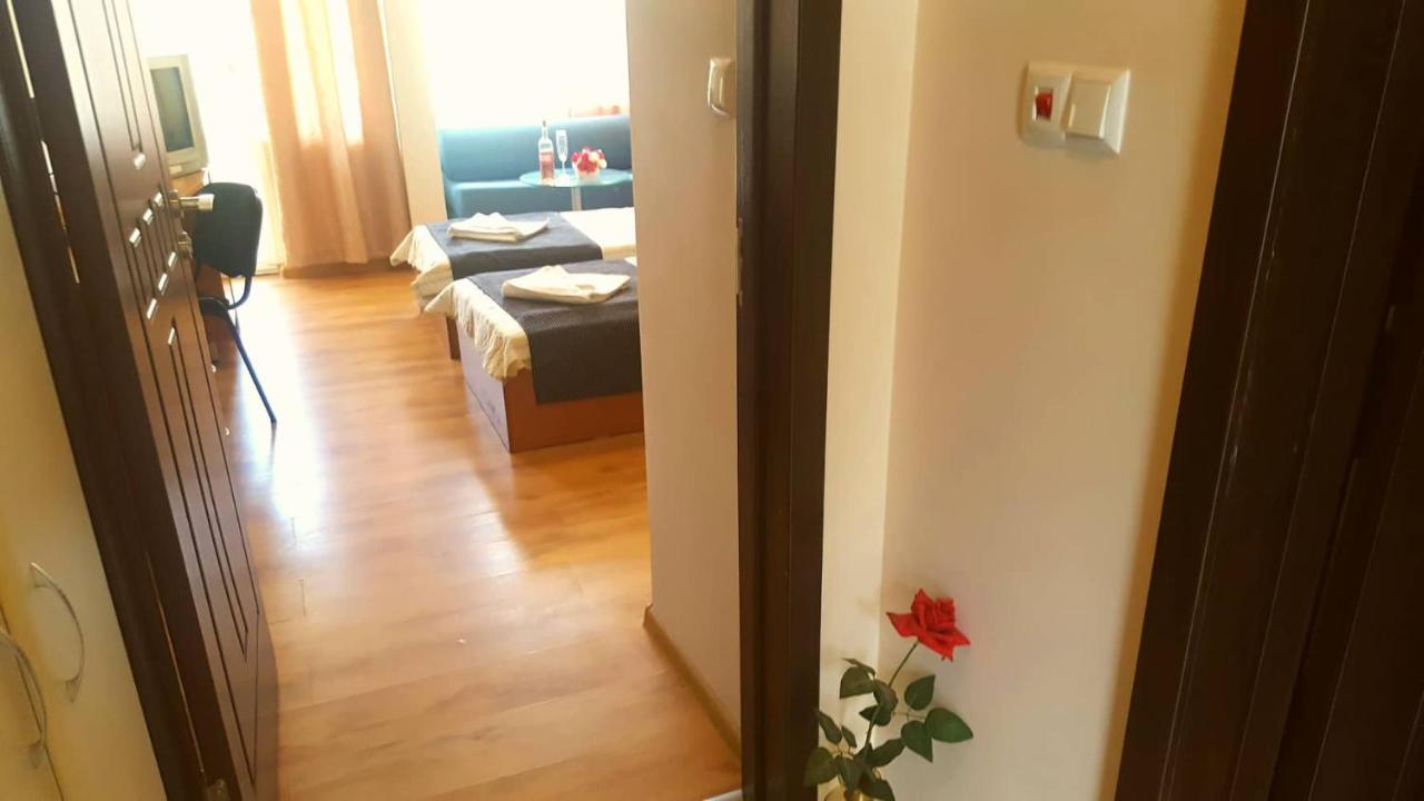 Family Hotel Solar Central Slântsjev Brjag Eksteriør bilde